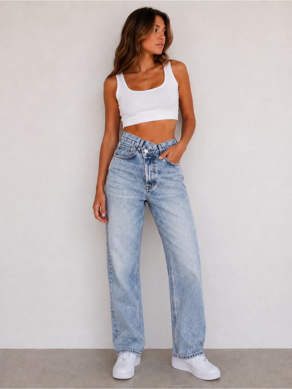 Princess Polly Light Wash High Rise Straight Leg Mom Jeans Size 6 100% Cotton